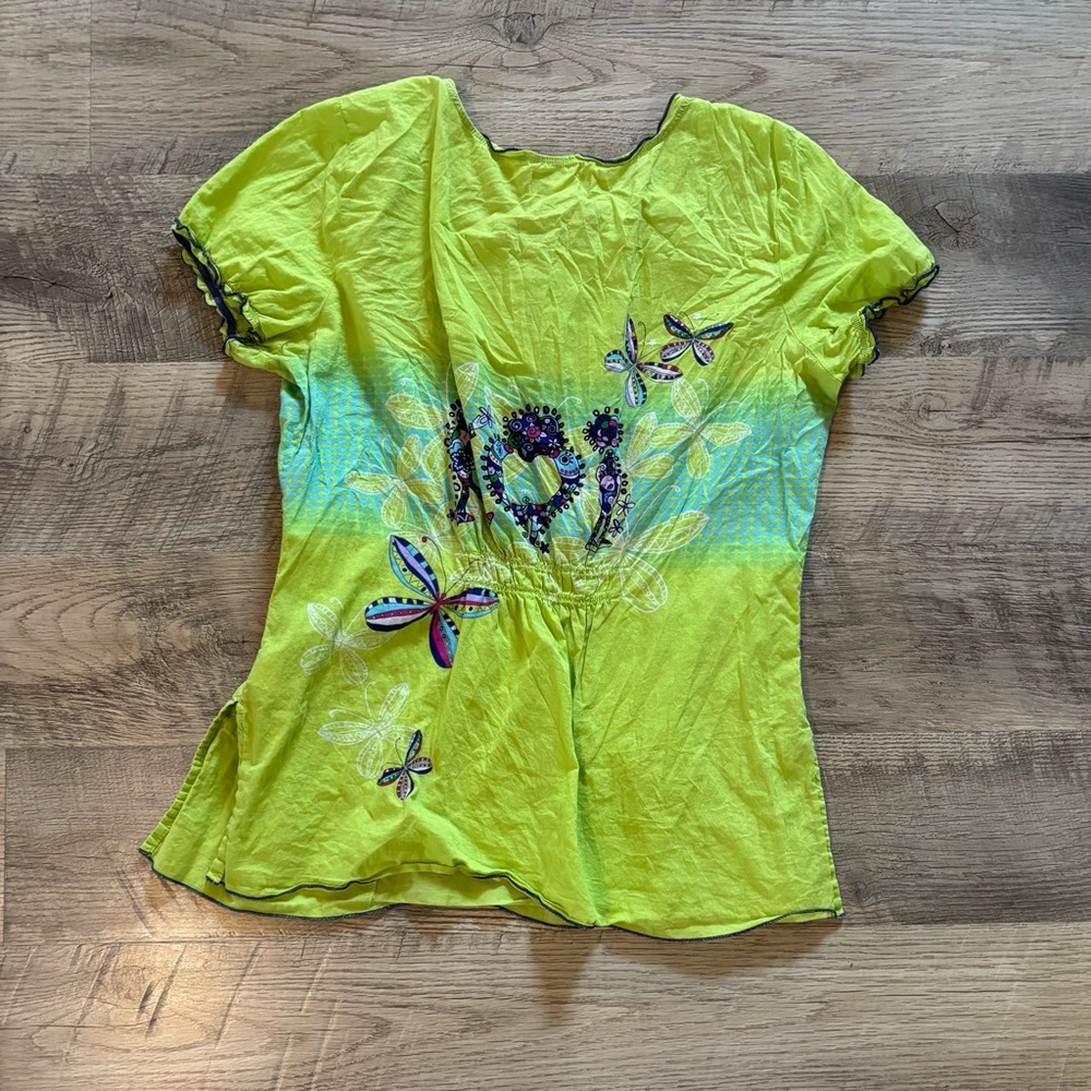 Koi Bridgette Lime Green scrub top  with Floral Design - Picture 2 of 6